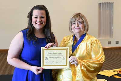 Hannah Peck and Vonda Carter