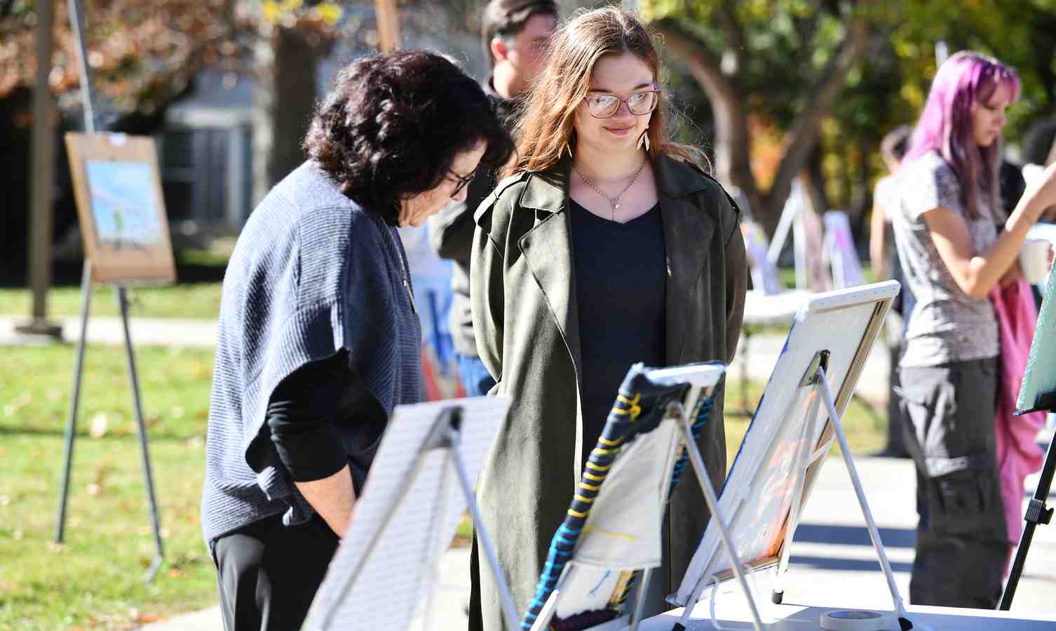 Lindsey Wilson University Students Offer Community a Walk through Art