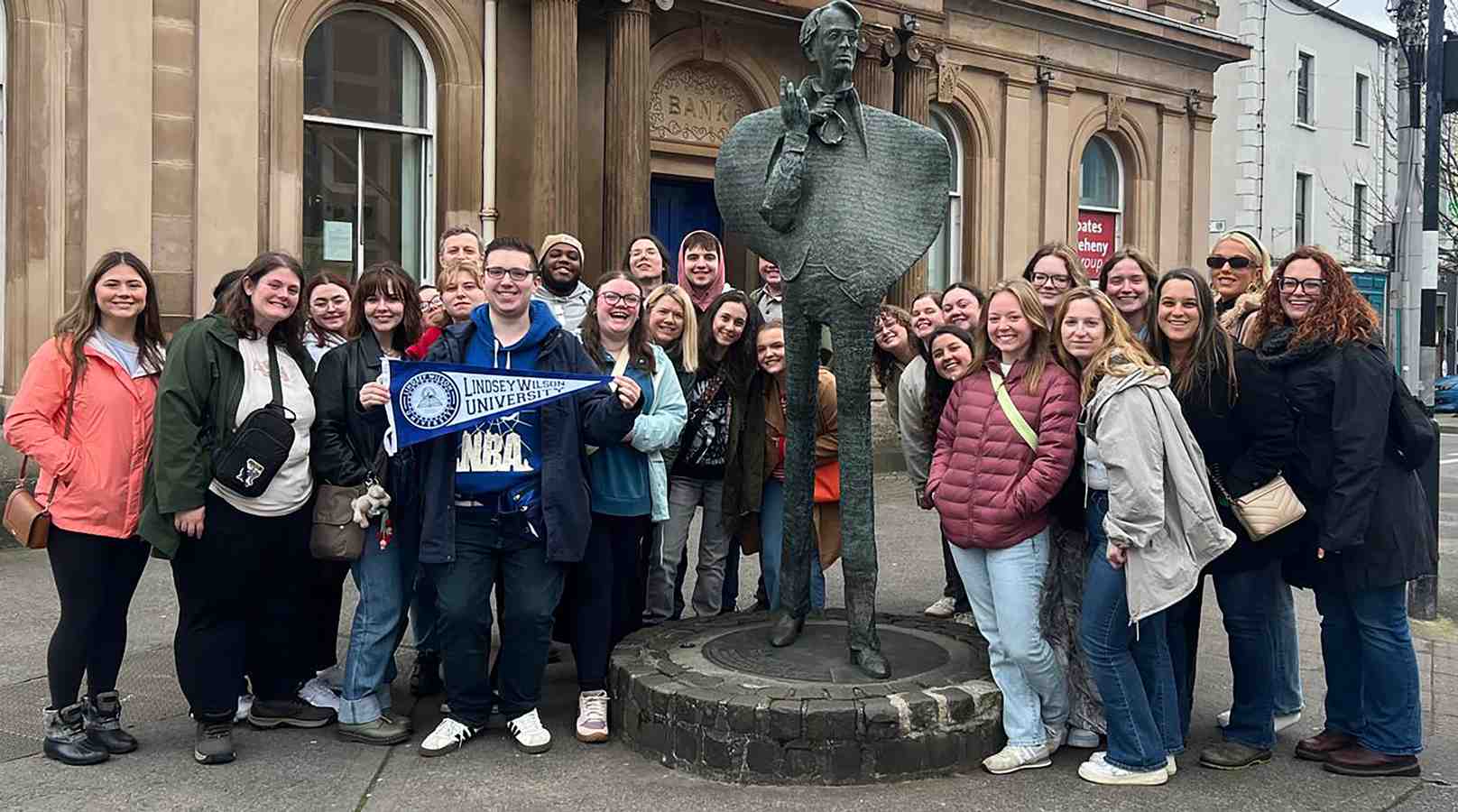 Lindsey Wilson University Students 'See Stories Come to Life' During Study-Abroad Project in Ireland