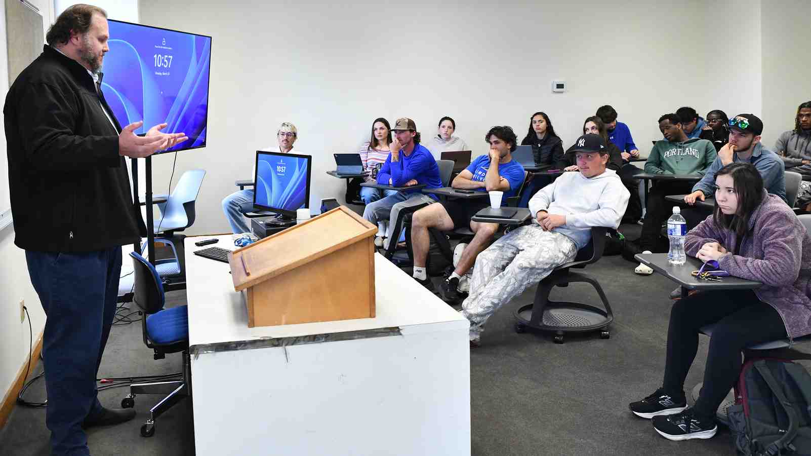 Lindsey Wilson University Students Get Advice, Make Connections with Business and Communication Leaders