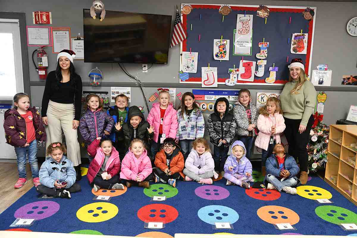 LWC Bonner Scholars Provide 59 Warm Coats for Area Children