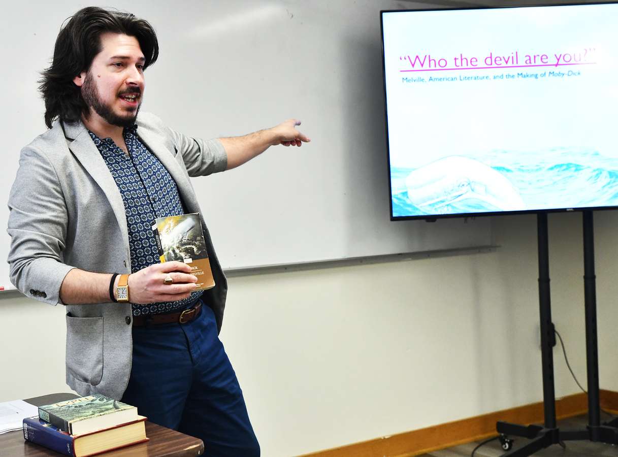 Paying Tribute to a Legendary Lindsey Wilson University English Professor