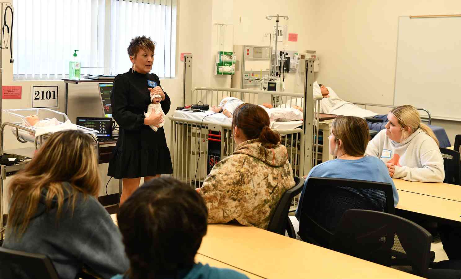 Lindsey Wilson University Nursing Event Attracts more than 150 High School Students